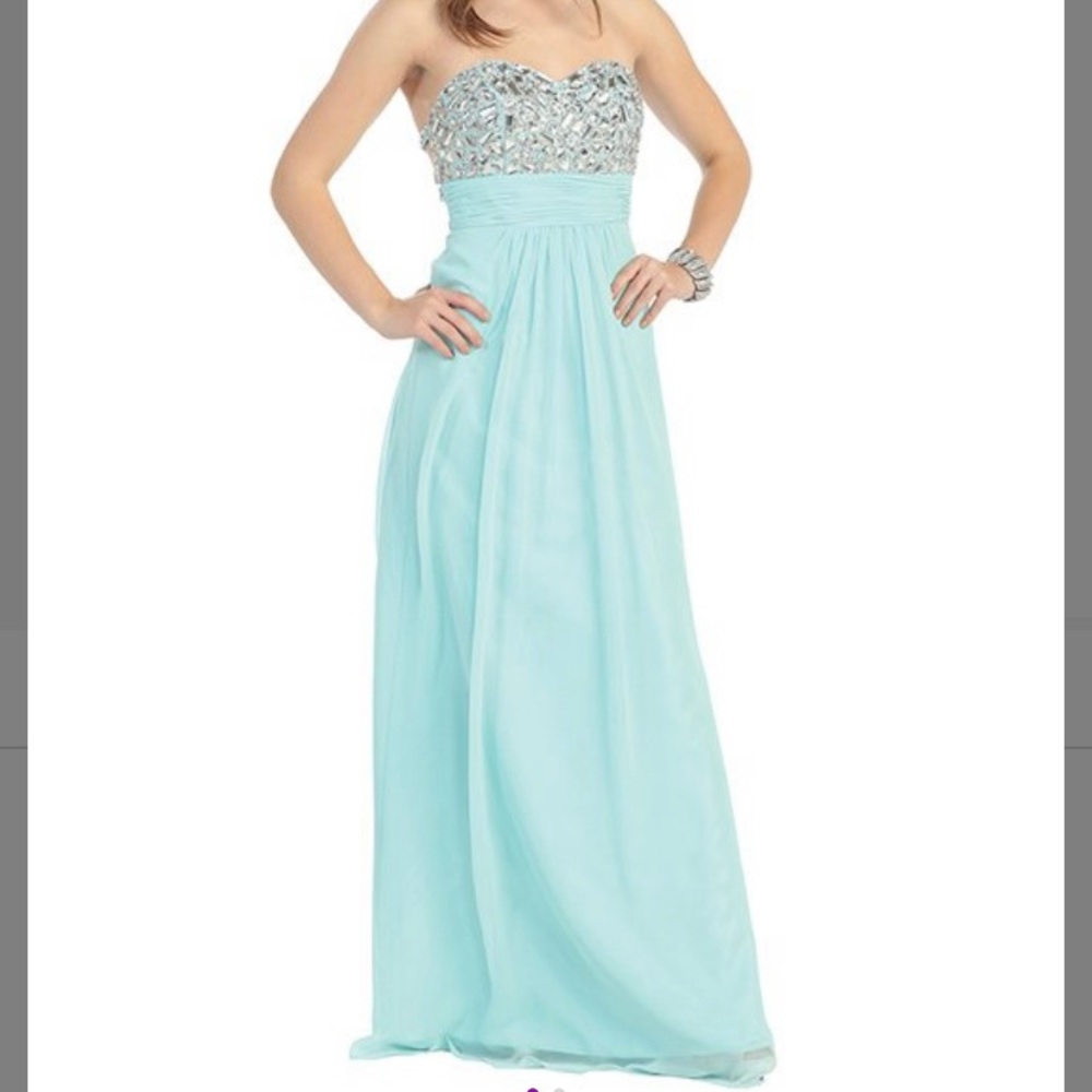 Aqua Empire-Waist Cutout-Back
Gown & Shawl